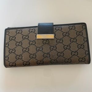 Gucci wallet